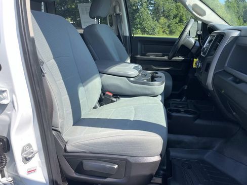 Used 2018 RAM 3500 Tradesman w/ Chrome Appearance Group AWD/4WD image 29
