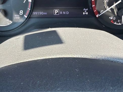 Used 2022 Nissan Titan PRO-4X w/ Pro-4x Convenience Package AWD/4WD image 11