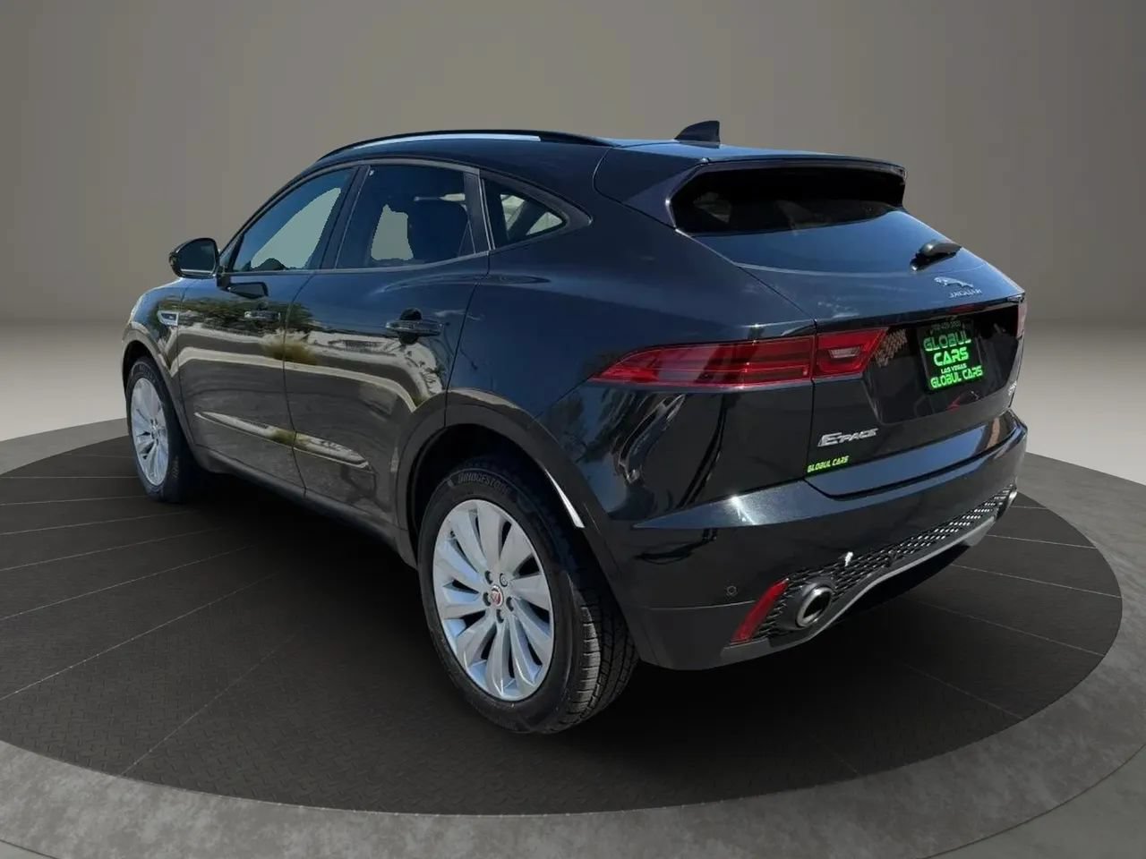Used 2020 Jaguar E-PACE SE AWD/4WD image 7