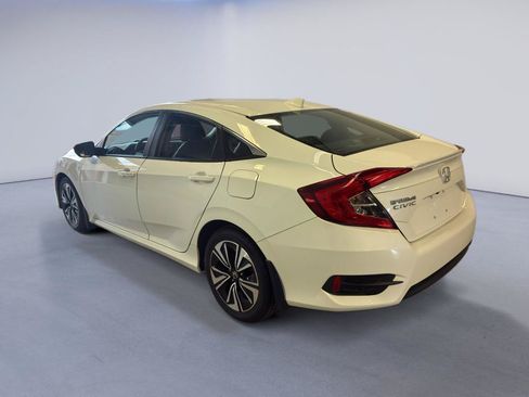 Used 2017 Honda Civic EX-L image 5