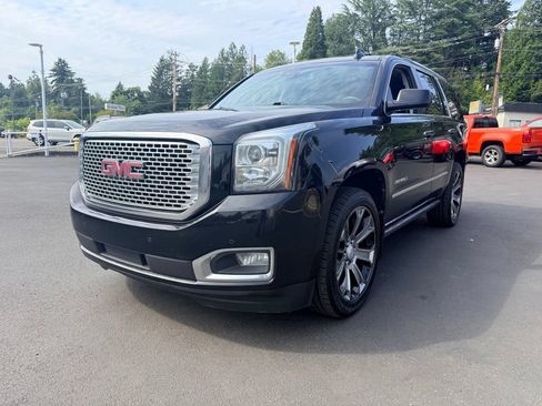 Used 2017 GMC Yukon Denali w/ Open Road Package AWD/4WD image 1