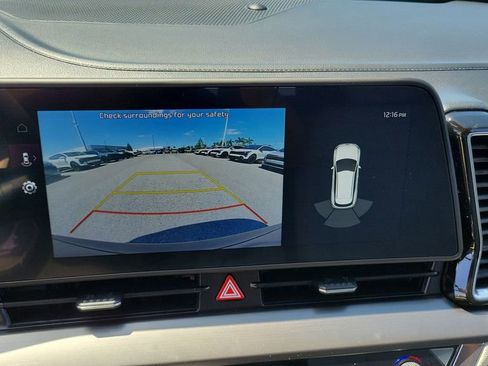 Used 2024 Kia Sportage EX image 17