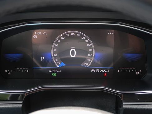 Used 2023 Volkswagen Jetta SE FWD image 25