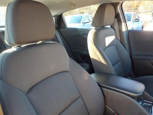 Used 2024 Chevrolet Malibu LS image 23