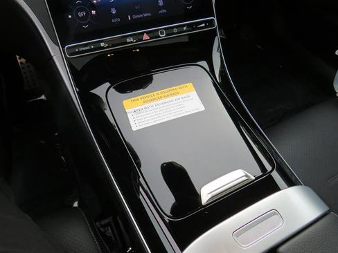 Used 2025 Mercedes-Benz C 300 4MATIC Sedan image 14