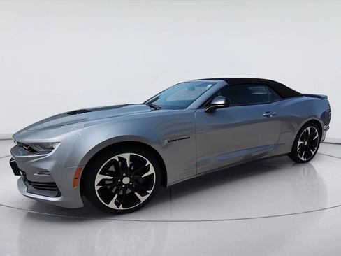 Used 2023 Chevrolet Camaro SS RWD image 4