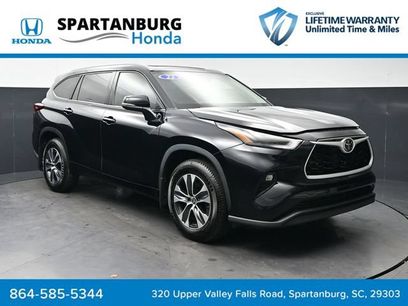 Used 2022 Toyota Highlander XLE