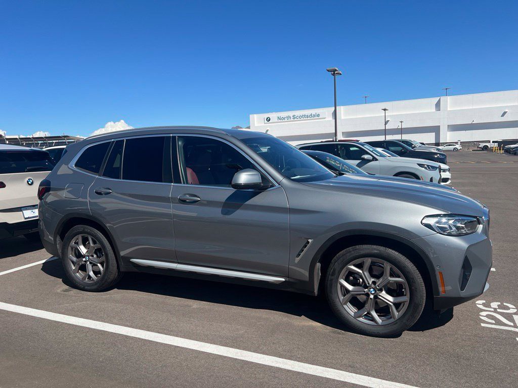 Certified 2023 BMW X3 xDrive30i w/ Premium Package w/ZPA AWD/4WD image 4