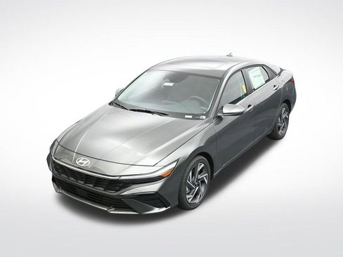 New 2026 Hyundai Elantra Limited FWD image 18