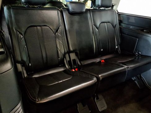 Used 2020 Ford Expedition Platinum AWD/4WD image 10