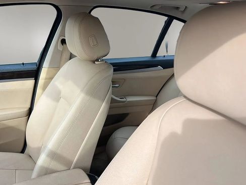 Used 2014 BMW 528i xDrive Sedan image 36