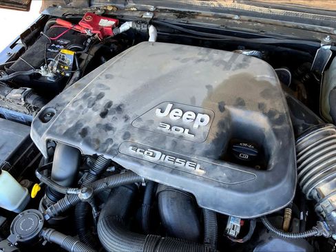 Used 2020 Jeep Wrangler Unlimited Rubicon AWD/4WD image 32