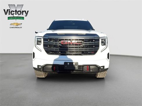 Used 2022 GMC Sierra 1500 AT4 w/ AT4 Preferred Package image 2