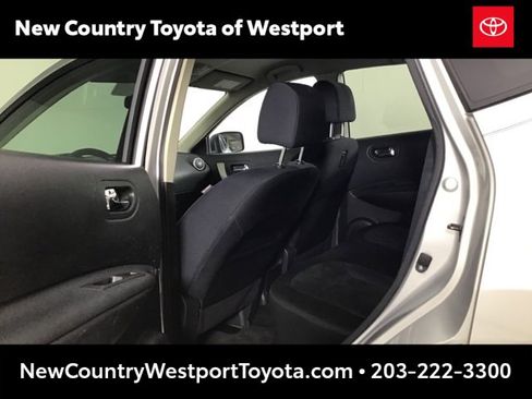 Used 2015 Nissan Rogue S w/ Convenience Package image 18