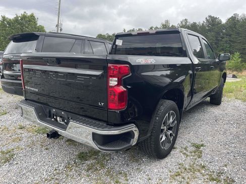 Used 2024 Chevrolet Silverado 1500 LT AWD/4WD image 10