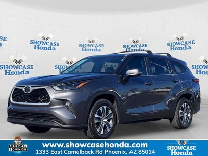 Used 2023 Toyota Highlander XLE