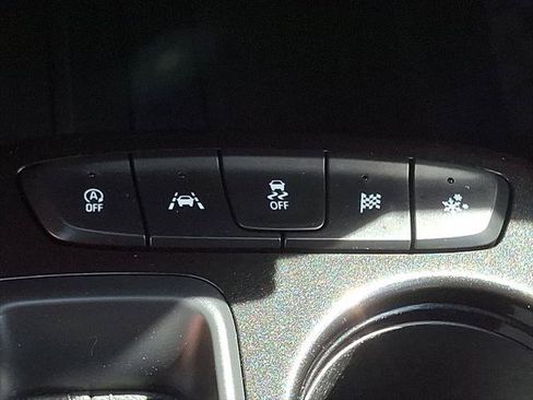Used 2023 Chevrolet TrailBlazer LT FWD image 24