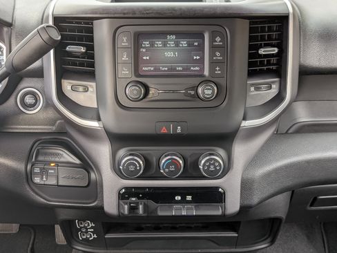 Used 2024 RAM 2500 Big Horn image 24