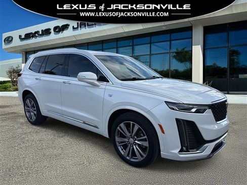 Used 2020 Cadillac XT6 Premium Luxury image 1