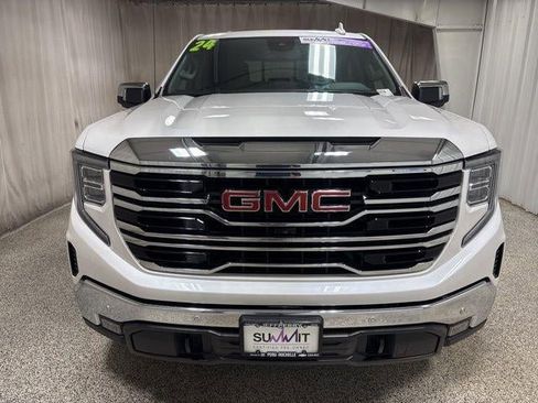Used 2024 GMC Sierra 1500 SLT AWD/4WD image 8