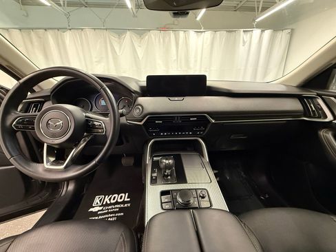 Used 2024 MAZDA CX-90 3.3 Turbo w/ Preferred Plus AWD/4WD image 17