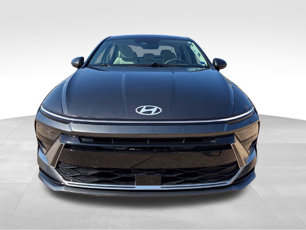 Used 2025 Hyundai Sonata SEL FWD image 9