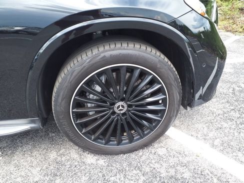 Certified 2025 Mercedes-Benz GLC 350e 4MATIC image 9