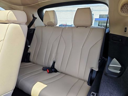 Certified 2022 Acura MDX SH-AWD w/ Advance Package image 11