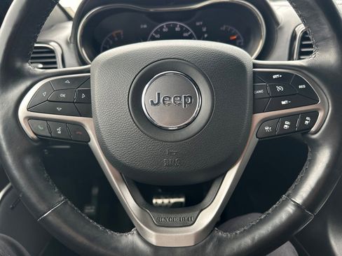 Used 2020 Jeep Grand Cherokee High Altitude AWD/4WD image 23