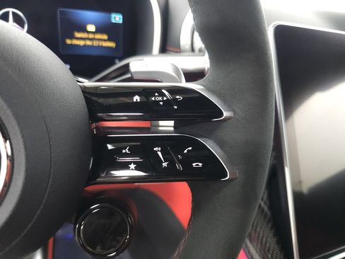 Used 2022 Mercedes-Benz SL 63 AMG 4MATIC w/ Driver Assistance Package image 14