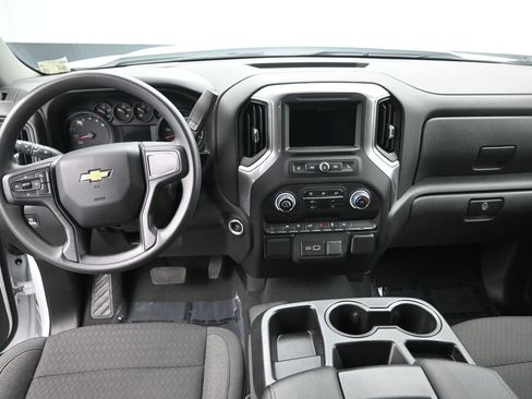 Used 2024 Chevrolet Silverado 1500 Custom image 15