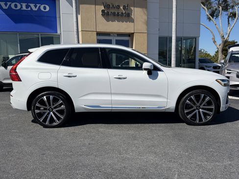 Certified 2023 Volvo XC60 B5 Ultimate w/ Protection Package Premier image 2