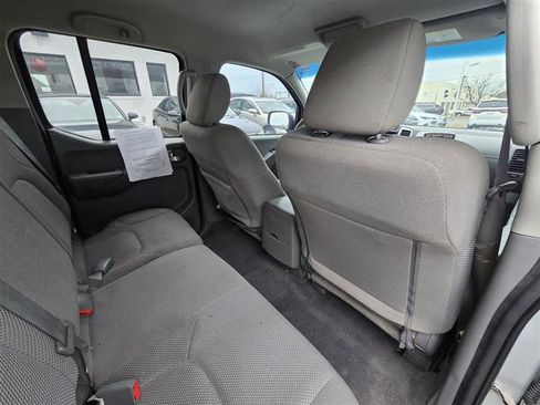 Used 2019 Nissan Frontier SV image 23