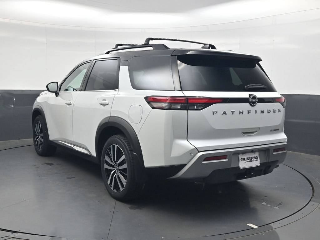 Used 2025 Nissan Pathfinder Platinum FWD image 7