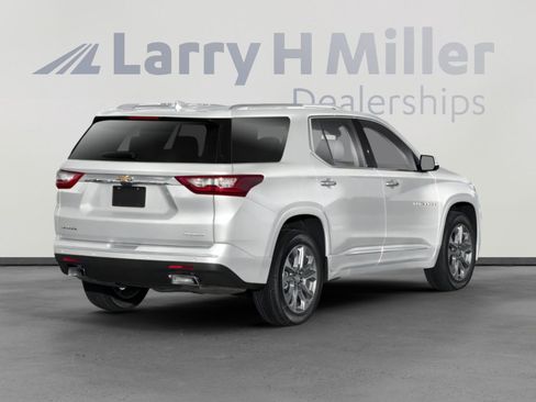 Used 2019 Chevrolet Traverse Premier image 2