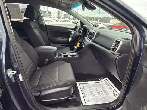 Used 2022 Kia Sportage LX image 18
