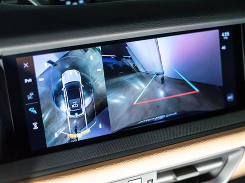 Certified 2025 Porsche Cayenne Coupe AWD/4WD image 25