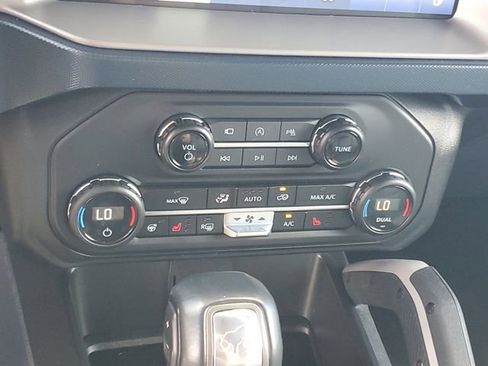 Used 2023 Ford Bronco Outer Banks AWD/4WD image 17