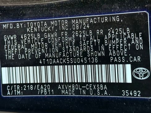 Used 2025 Toyota Camry SE FWD image 42