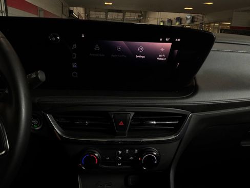 Used 2025 Buick Encore GX Preferred FWD image 25