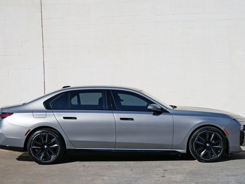 Used 2023 BMW 740i RWD image 65