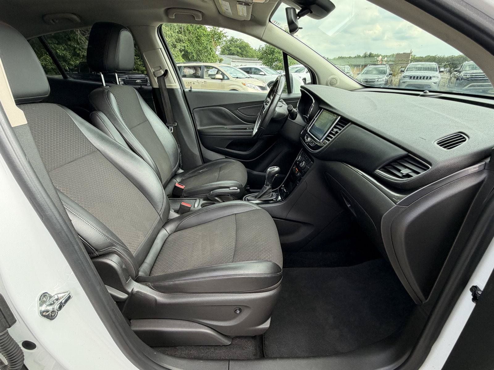 Used 2018 Buick Encore Sport Touring FWD image 30