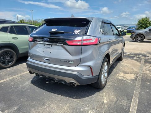 Used 2020 Ford Edge Titanium w/ Equipment Group 301A FWD image 5