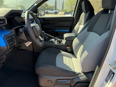 New 2025 Toyota 4Runner TRD Off-Road image 17