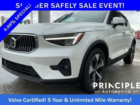 Certified 2023 Volvo XC40 B4 Plus FWD image 5