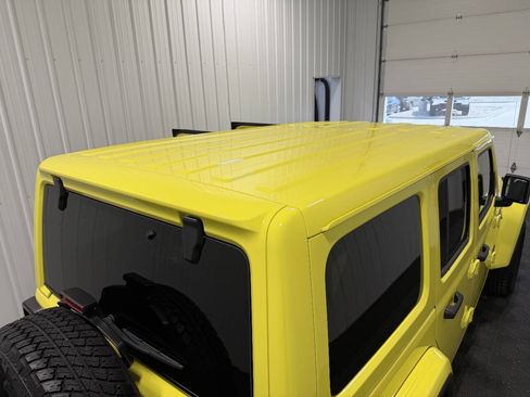 Used 2023 Jeep Wrangler Unlimited Sahara AWD/4WD image 27