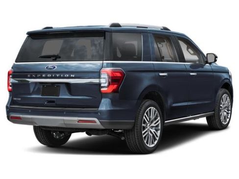 Used 2024 Ford Expedition Limited AWD/4WD image 2