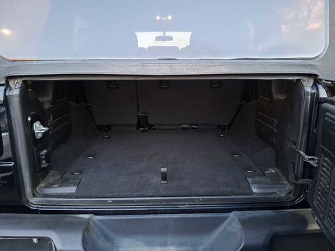 Used 2021 Jeep Wrangler Unlimited Sport image 28