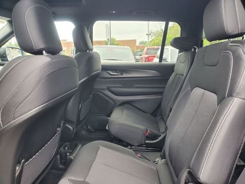 New 2026 Jeep Grand Cherokee L Laredo AWD/4WD image 15