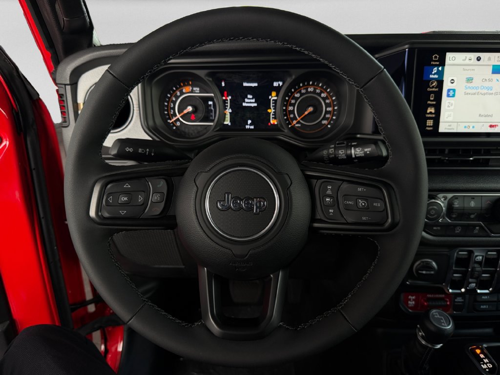 Used 2025 Jeep Wrangler Unlimited Sport AWD/4WD image 12